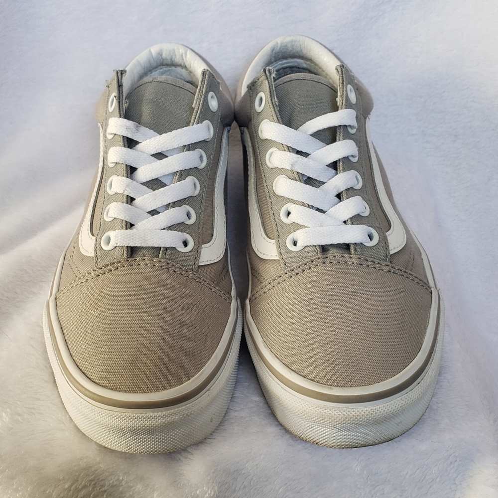 Vans Unisex Classic Old Skool Light Grey Skate Shoe